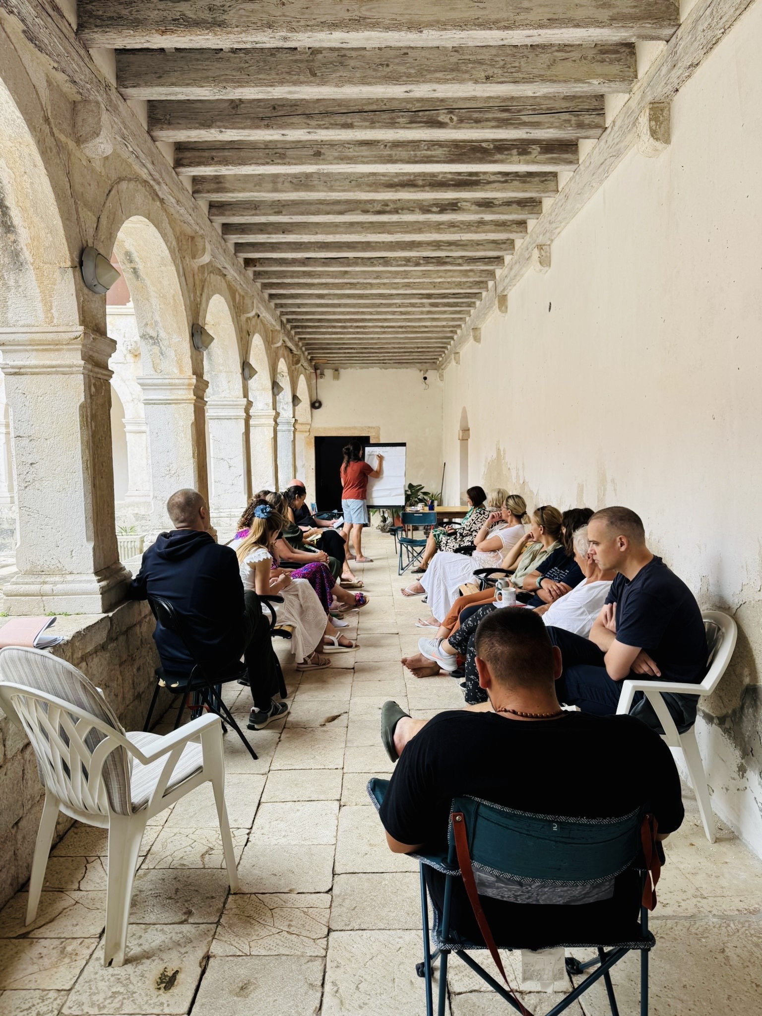 737a602c-21eb-4222-aba2-caf3a7fde4df